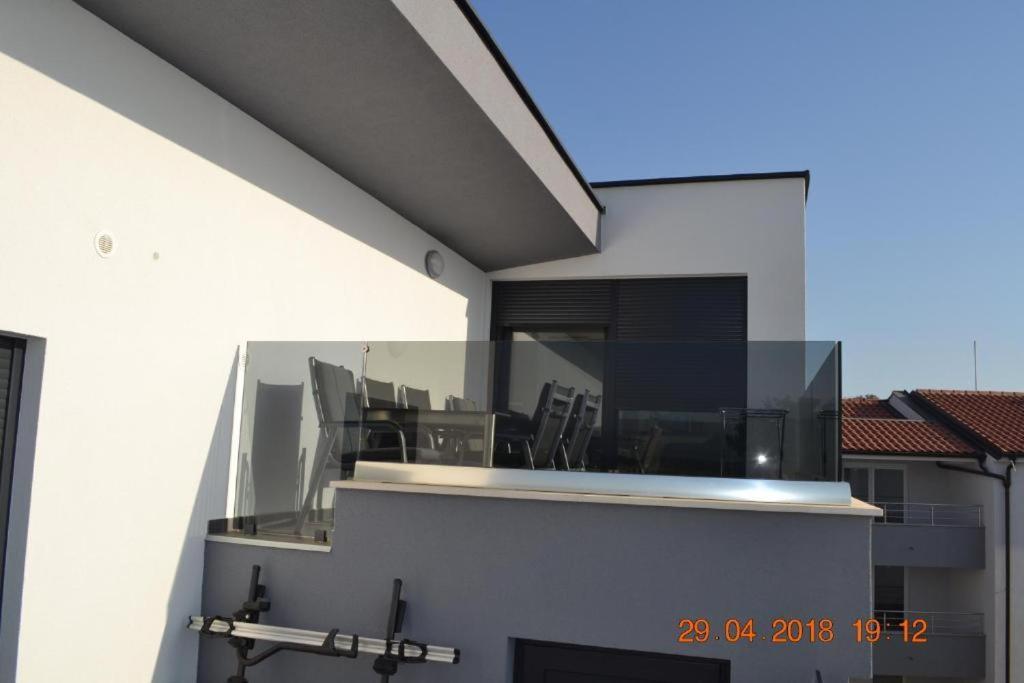 My Paradies - Njivice Penthouse*** Zewnętrze zdjęcie
